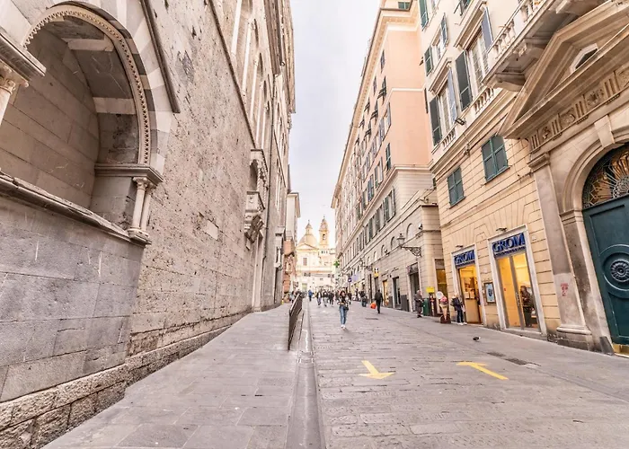 Genova Centro Colonna-Cattedrale Di San Lorenzo